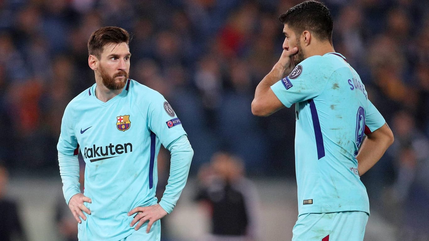 Fragender Blick: Lionel Messi (li.) mit Luis Suarez bei der Niederlage in Rom.