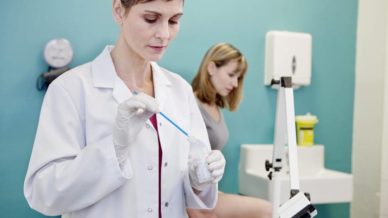 Vorsorge gegen Gebärmutterhalskrebs: Eine Studie bestätigt die Wirksamkeit der Impfung gegen Humane Papillomviren (HPV). (Symbolfoto)