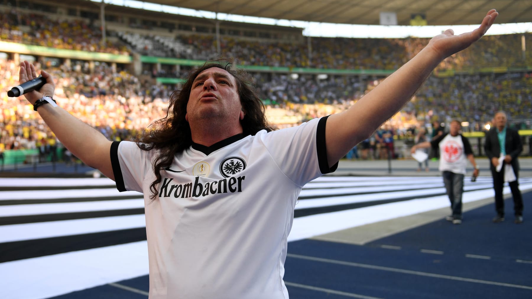 The thief apologizes to the cult band Eintracht Frankfurt