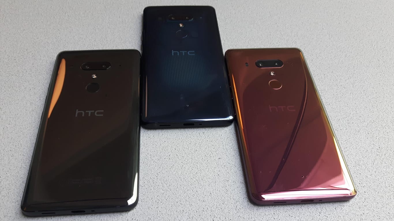HTC U12+: Das Flaggschiff aus Taiwan gibt es in drei Farben.
