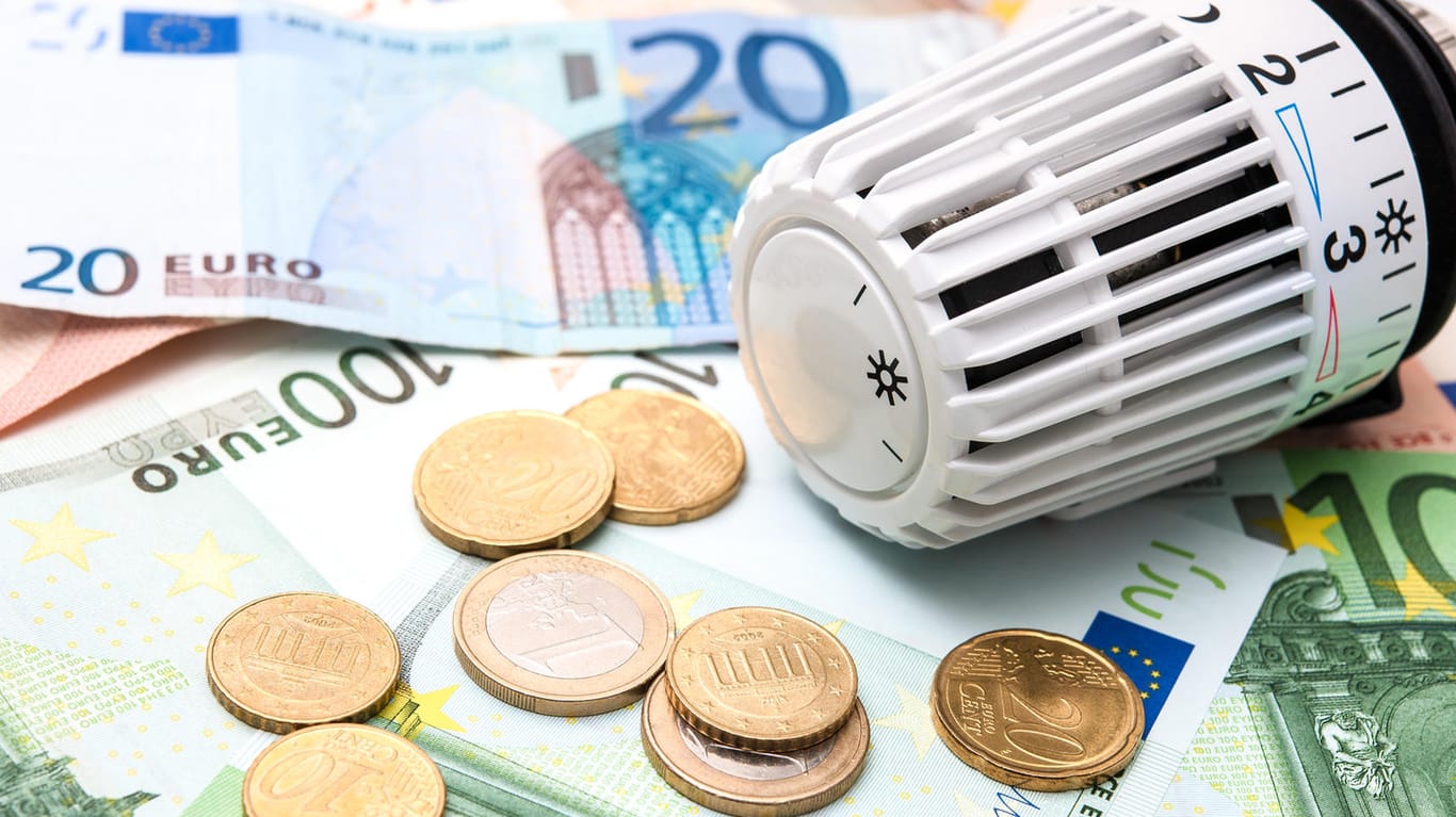 Thermostat einer Heizung: Die Heizkosten nehmen einen Großteil der Betriebskosten ein.