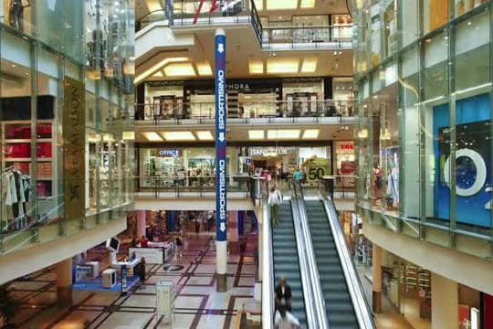 Schnäppchenwochenende zum Black Friday (Quelle: dpa)