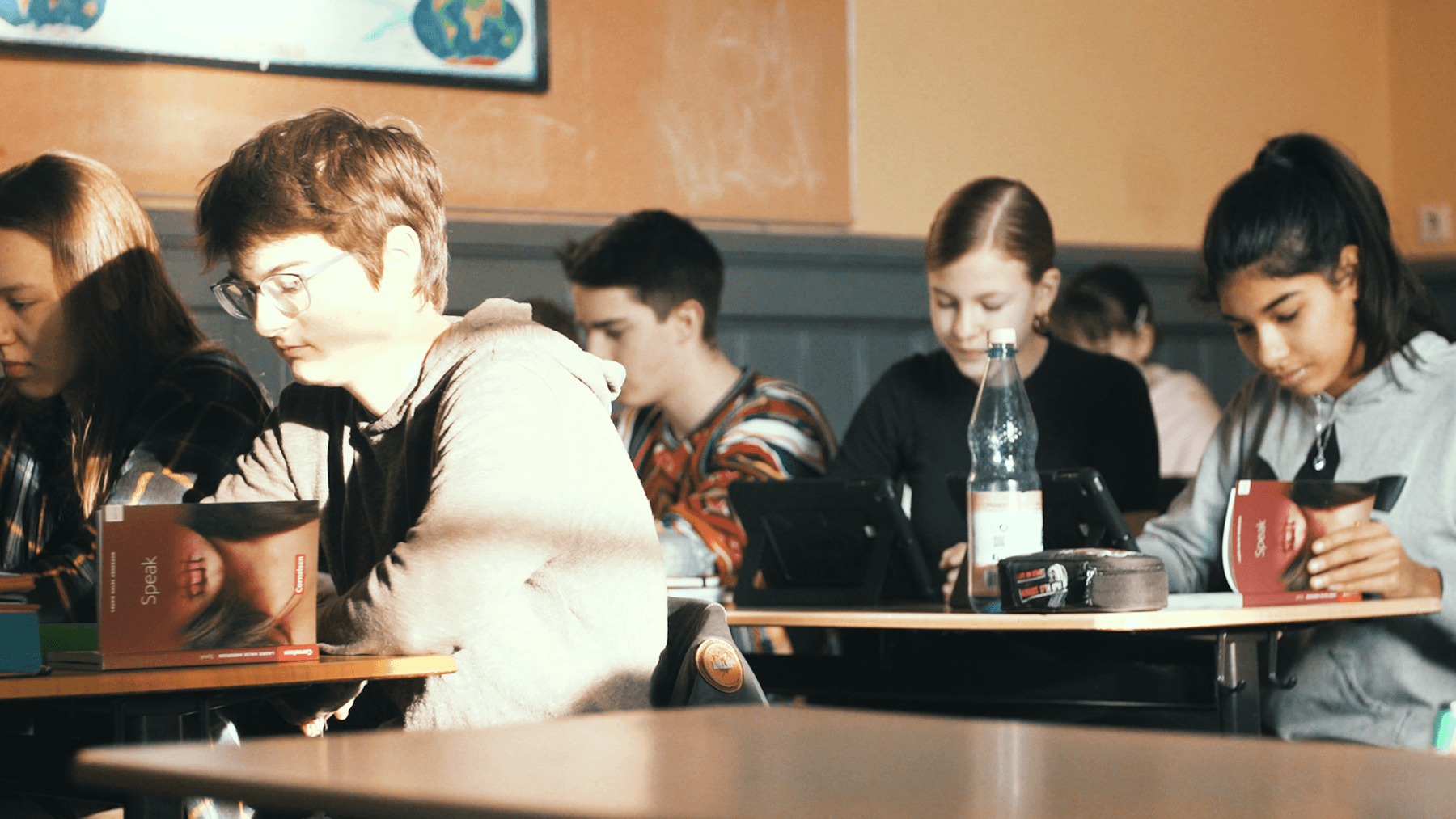 Wie eine Schule modernen Unterricht mit großen Geldsorgen macht