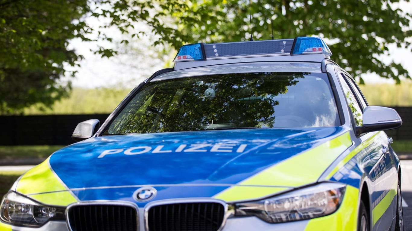 Polizei in Dortmund: Mehrere Durchsuchungen fanden bei einer rechtsextremen Partei statt. (Symbolbild)