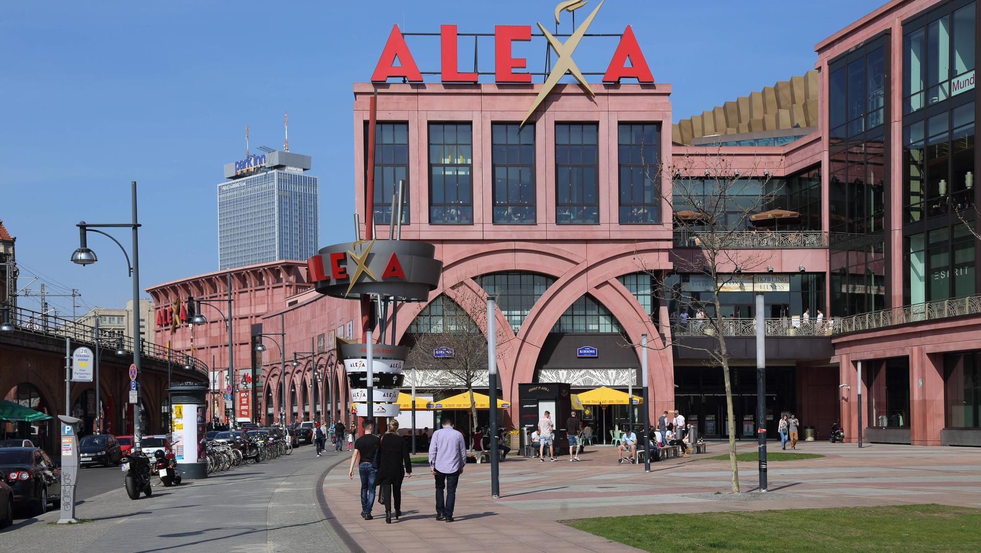 Einkaufszentrum Alexa in Berlin-Mitte. Einkaufszentrum Alexa in Berlin-Mitte.