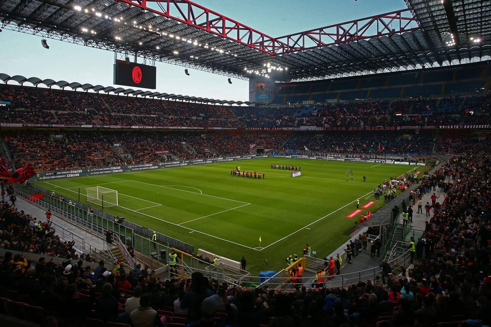 Das Giuseppe-Meazza-Stadion: Hier werden in der neuen Saison keine Europa-League-Spiele des AC Mailand stattfinden.