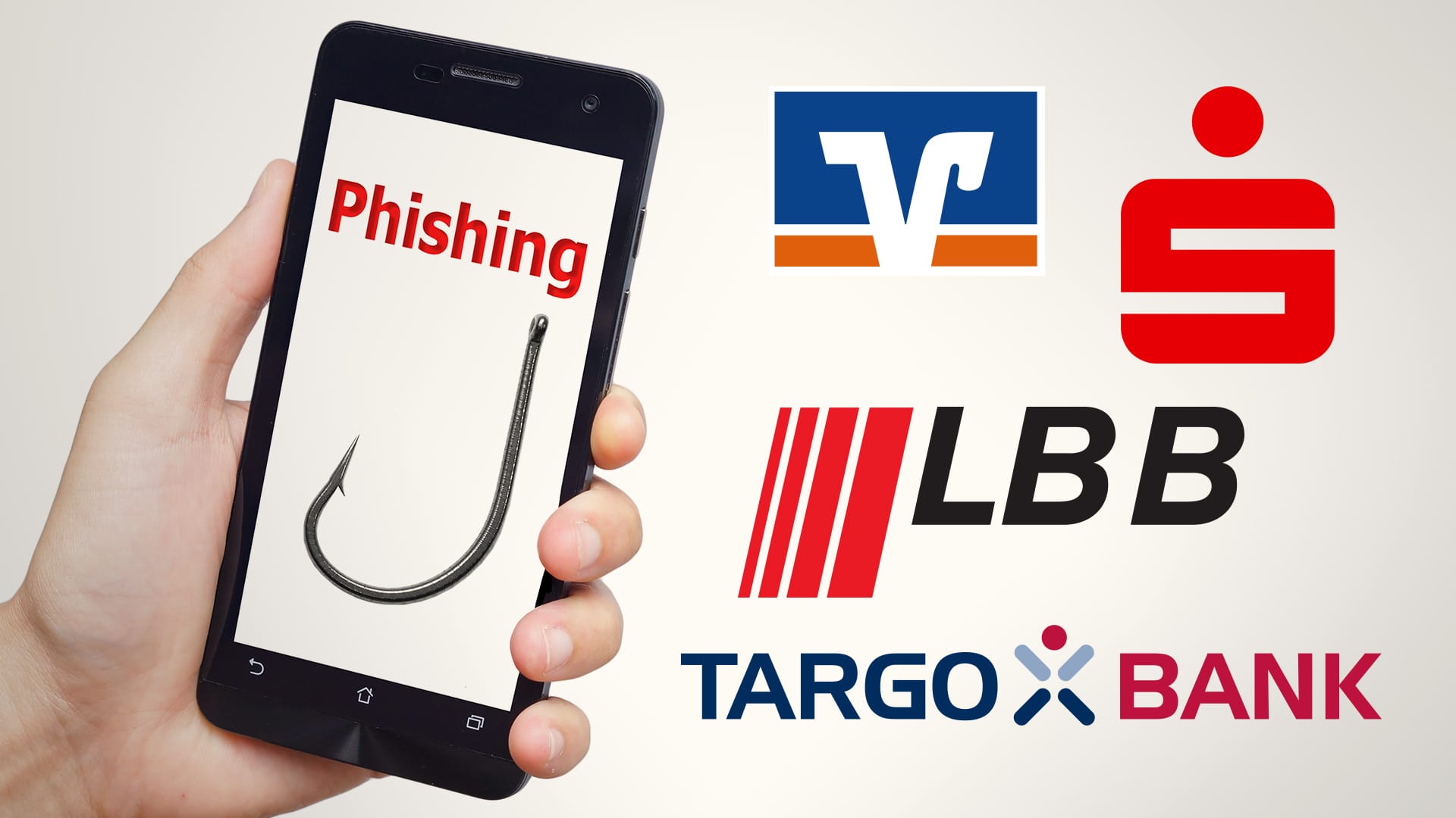 Ein Smartphone mit der Aufschrift "Phishing": Kriminelle haben derzeit Banken-Kunden im Visier.