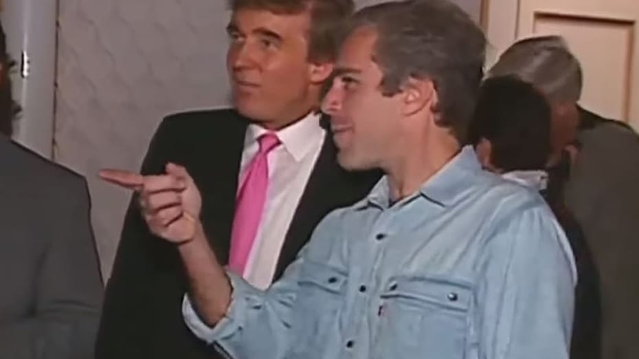 Donald Trump und Jeffrey Epstein 1992 auf einer Party im Golfklub Mar-a-Lago: Der Investmentbanker Epstein soll jahrelang minderjähriger Mädchen missbraucht haben.