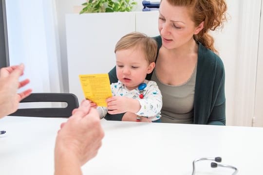 Ob Masern, Röteln oder Windpocken: Impfungen bieten wirksamen Schutz gegen viele Kinderkrankheiten.