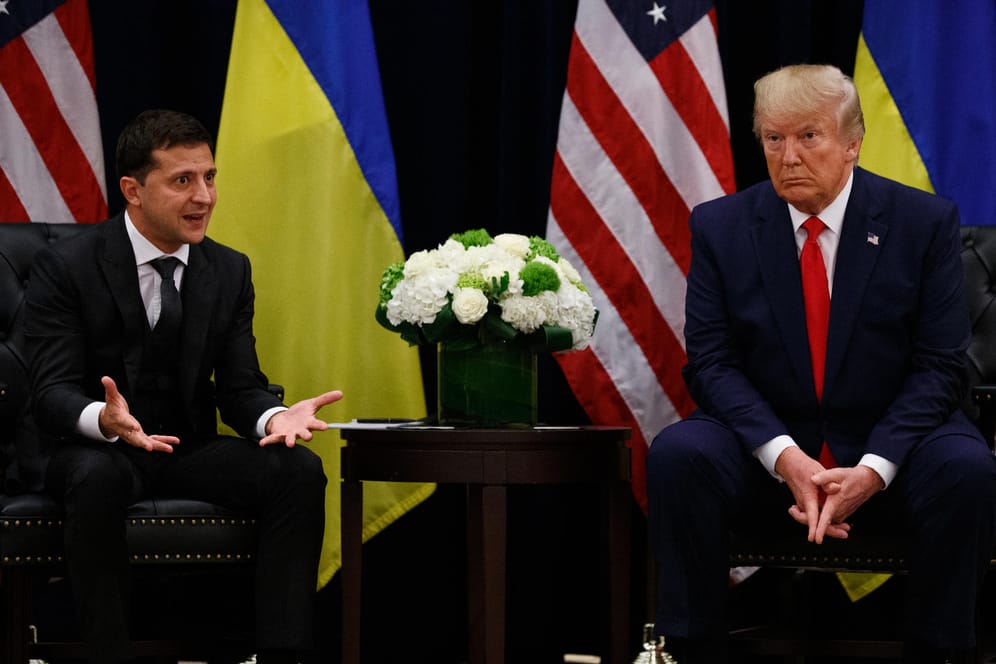 Donald Trump trifft Wolodymyr Selenskyj in New York: Telefonate der beiden und deren Umgang mit ihnen setzen den US-Präsidenten unter Druck.
