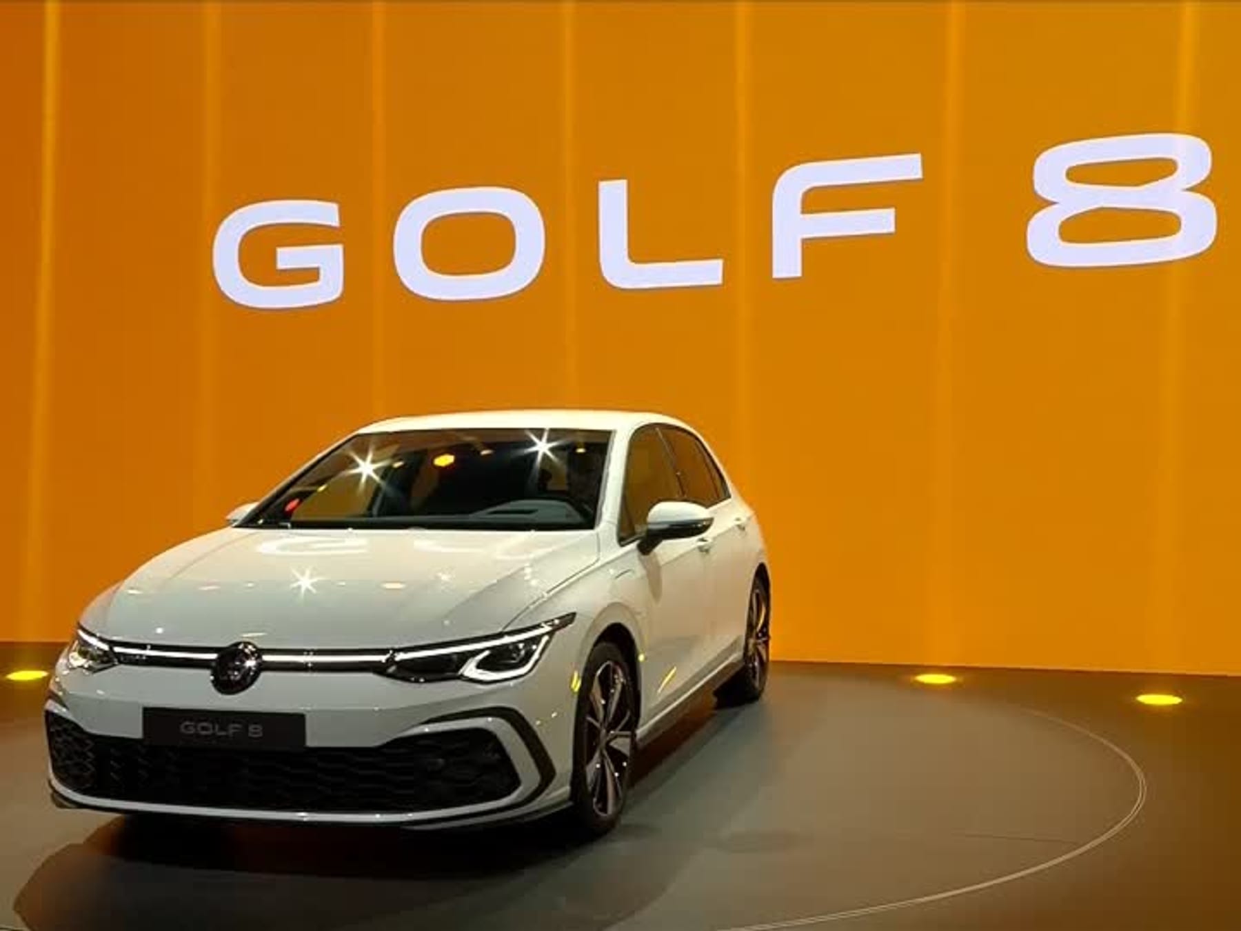 VW Golf 8: Erste Fotos, was er kann und wann er kommt