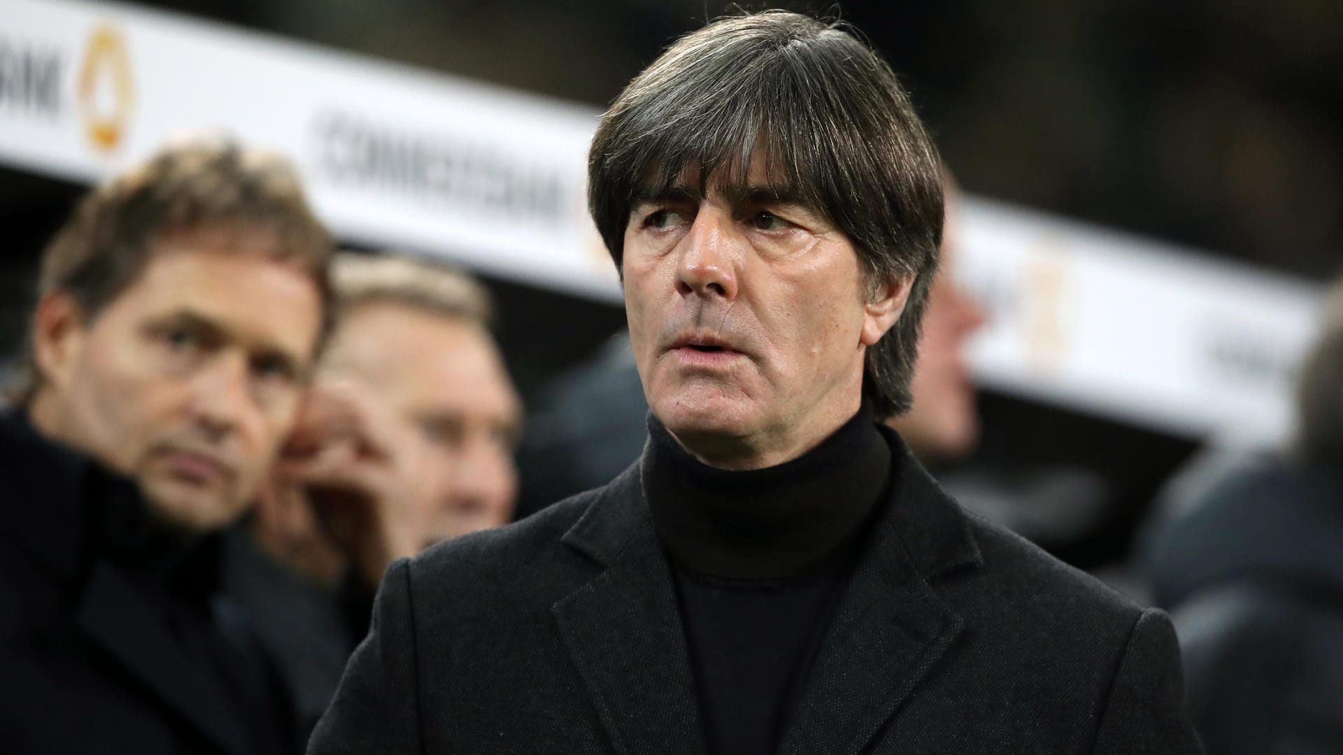 Bundestrainer Joachim Löw beim Spiel gegen Weißrussland: Auf sein Team wartet bis zur EM noch viel Arbeit.