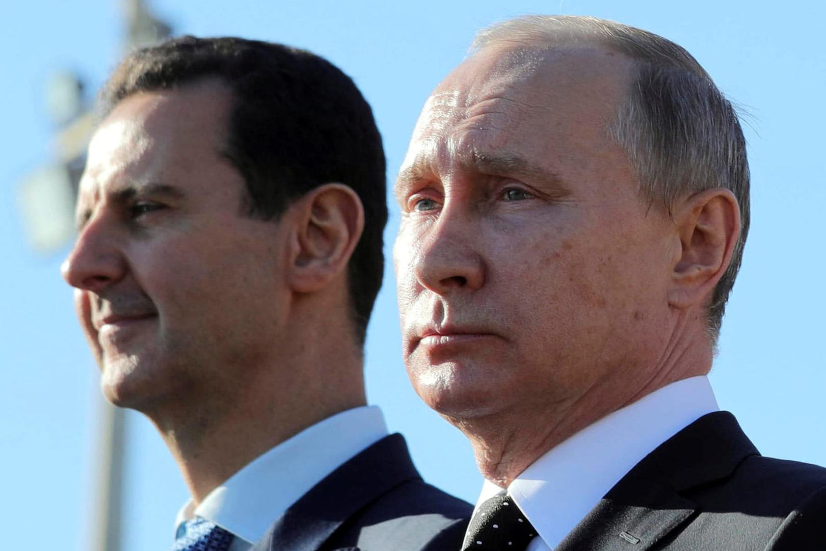 Baschar al-Assad und Wladimir Putin 2017 in Syrien: Der Fall des Regimes in Syrien ist für Russland eine "kolossale Niederlage".