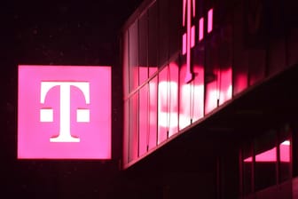 Logo der Telekom: Bei Telekom, Vodafone und 1&1 gibt es derzeit bundesweit Störungen