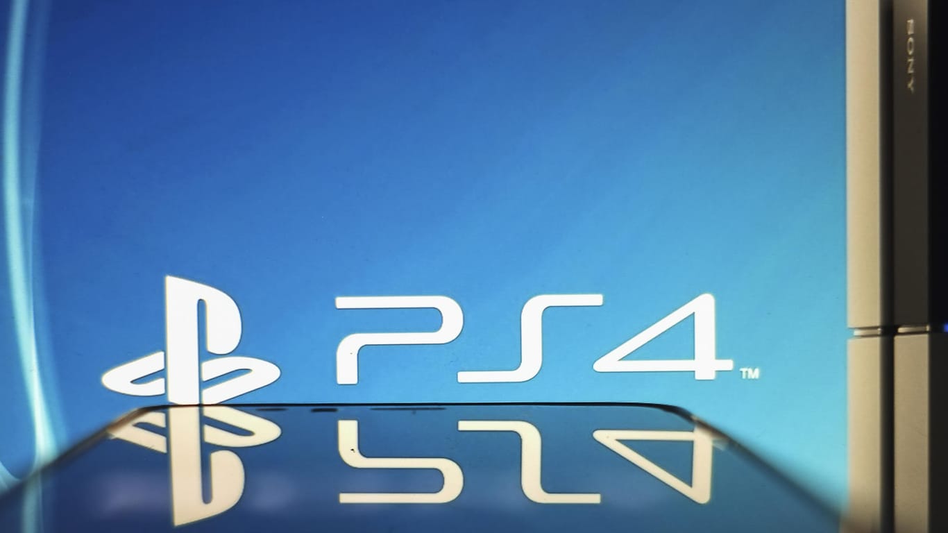 PlayStation 4 Logo: Aldi verkauft vor Ostern eine Playstation 4.