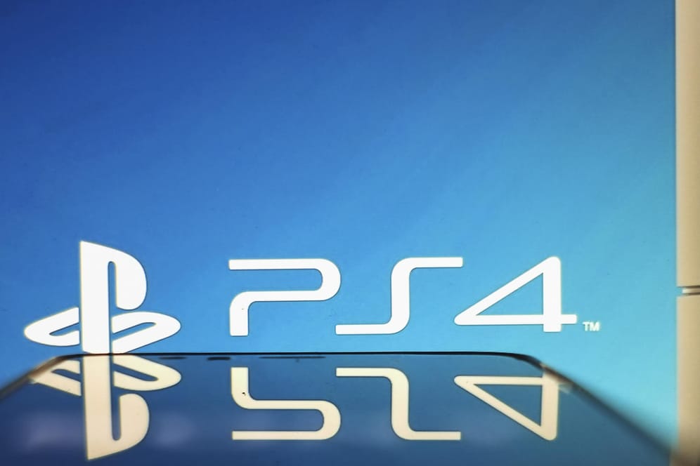 PlayStation 4 Logo: Aldi verkauft vor Ostern eine Playstation 4.