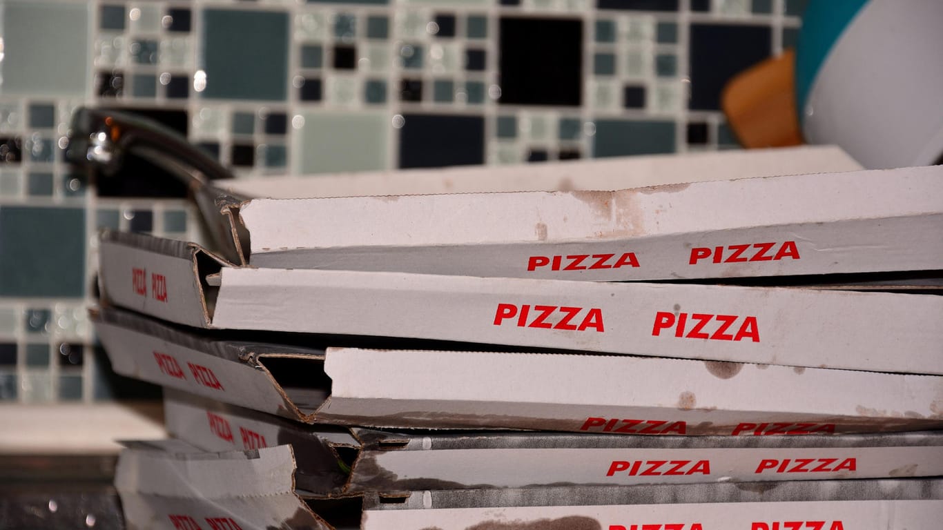 Pizzakartons: Die Verpackungen bestehen häufig nicht nur aus Papier.
