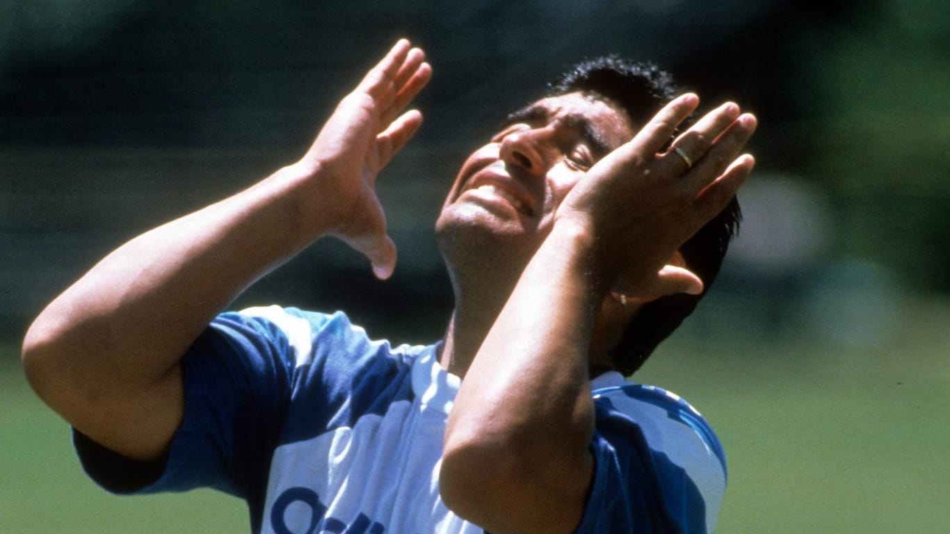 Diego Maradonas vierte WM-Teilnahme endet vorzeitig und abrupt.
