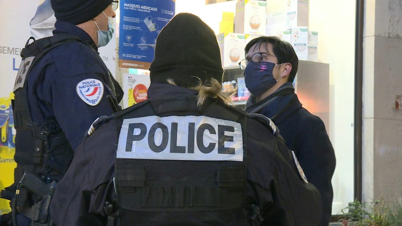 Polizei in Frankreich kontrolliert Ausgangssperre und verhängt Bußgelder