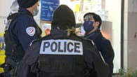 Polizei in Frankreich kontrolliert Ausgangssperre und..