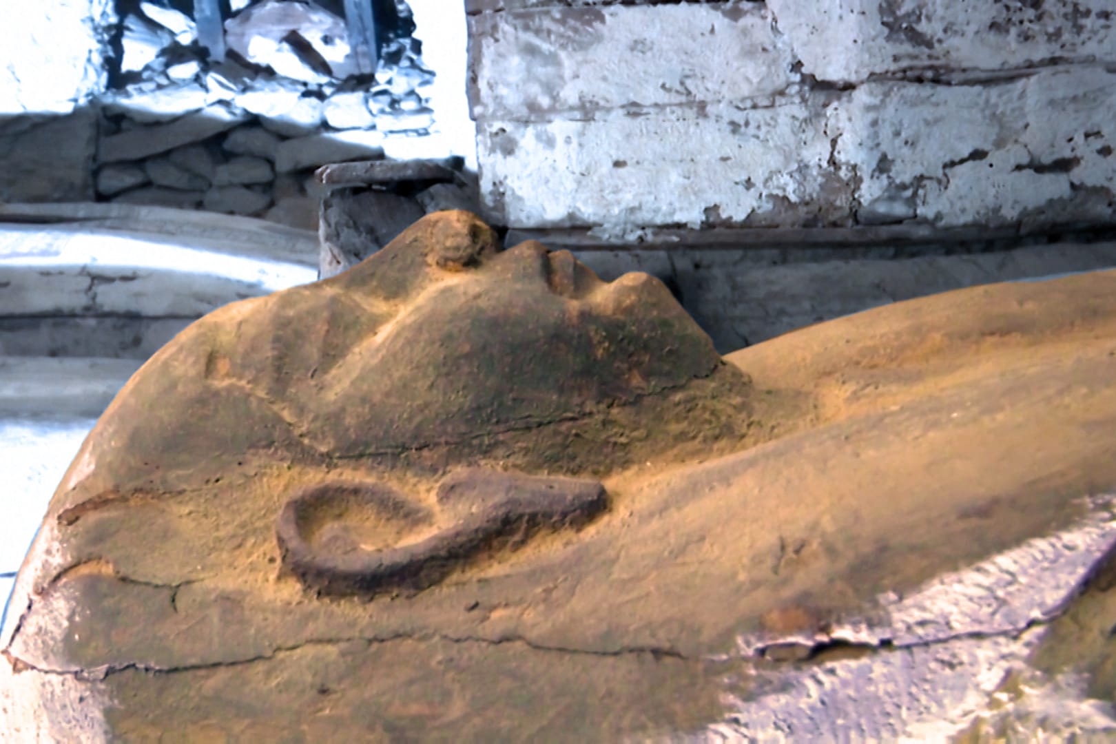 Ägyptische Archäologen haben einen Riesen-Fund gemacht: Sie gruben 50 Särge und einen Totentempel aus.