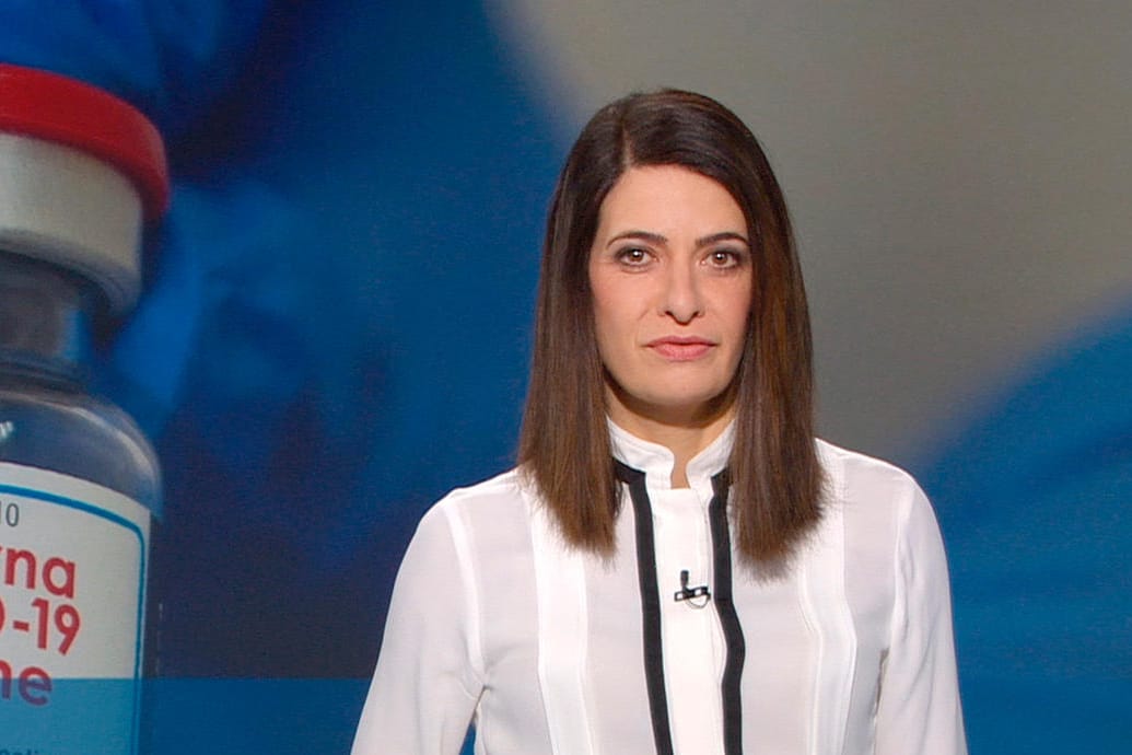 "Tagesschau": Linda Zervakis Screenshot moderierte am "Internationalen Tag der Jogginghose" in tagestypischer Kleidung.