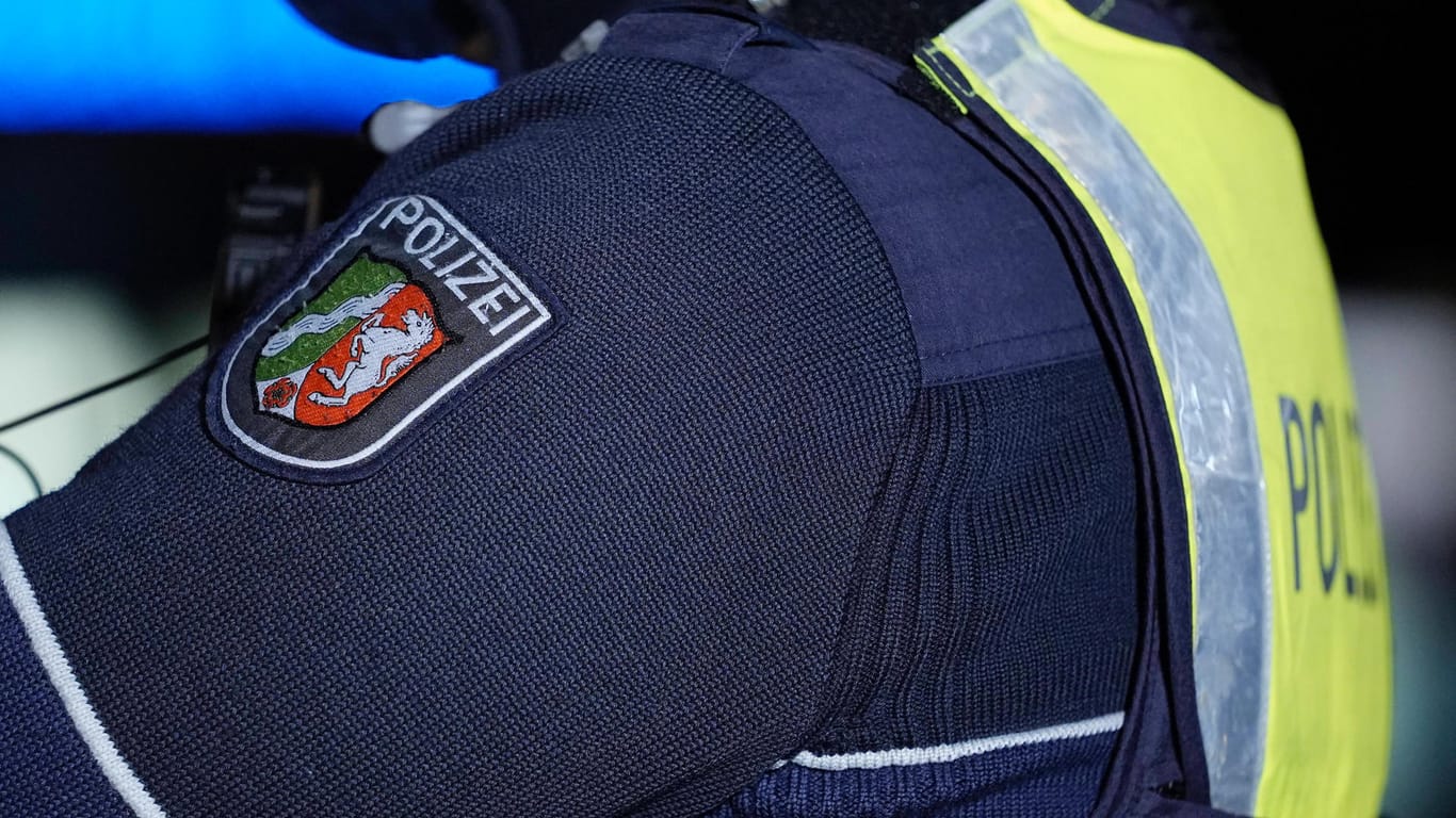 Logo der Polizei NRW (Symbolbild): Die Polizei kündigte eine Stellungnahme für den späten Vormittag an.
