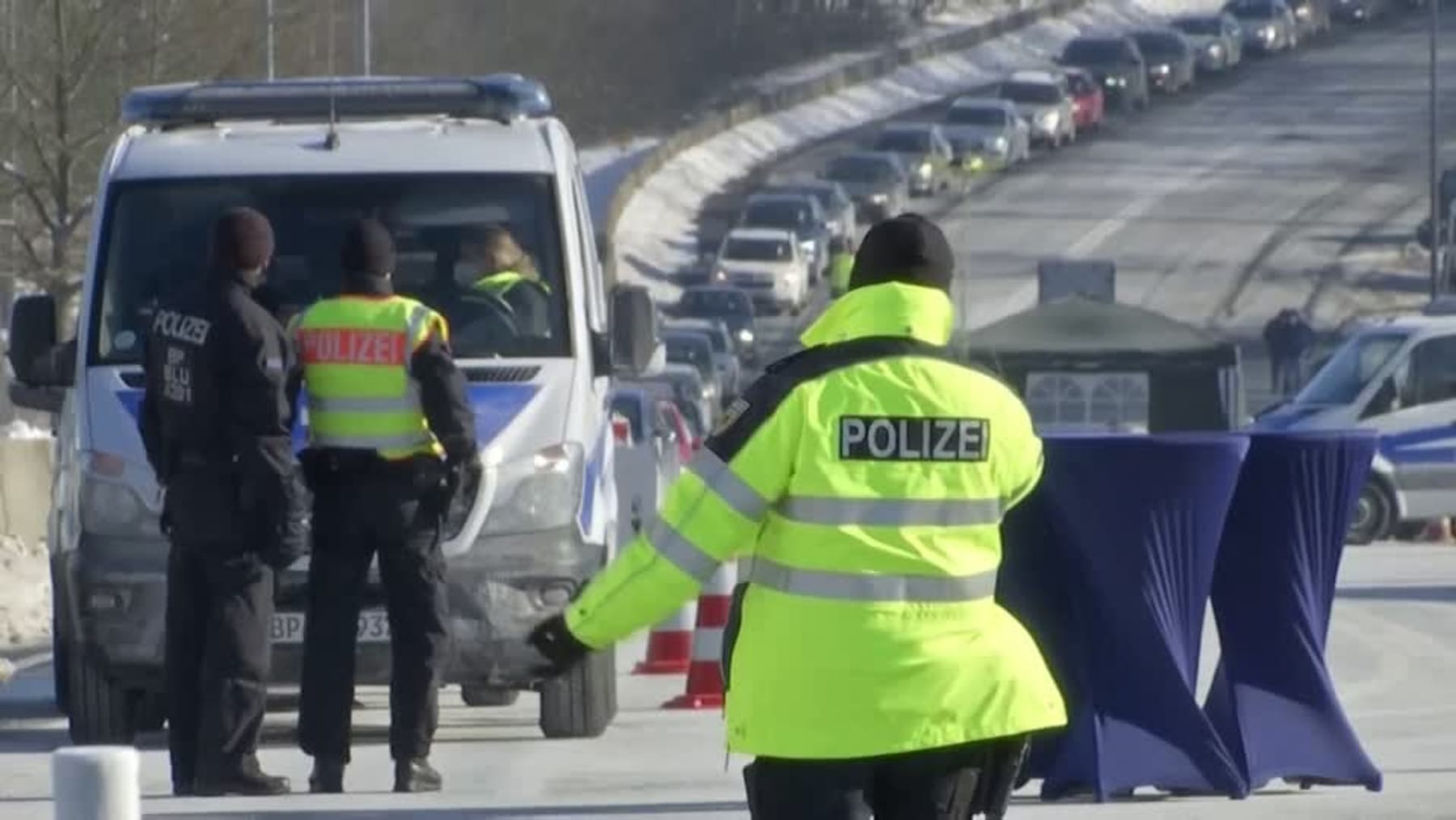 Grenzkontrollen: Bundespolizei Weist Mehr Als 500 Menschen In 12 Stunden Ab