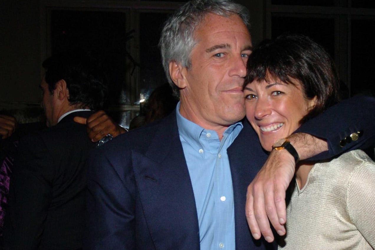 Jeffrey Epstein und Ghislaine Maxwell: Sie soll Epstein beim Missbrauch von Mädchen geholfen haben.