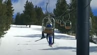 Im Skigebiet: Junge rutscht plötzlich aus Sessellift
