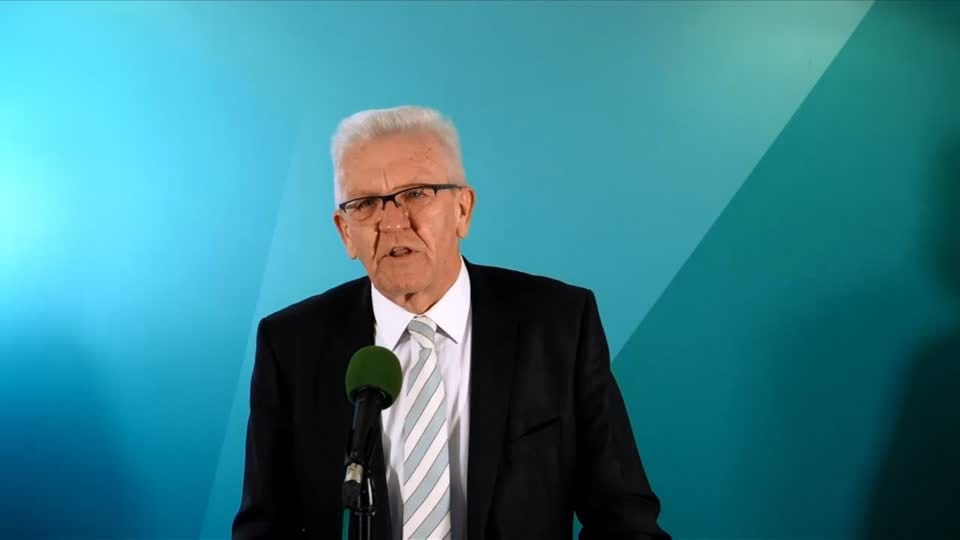 Winfried Kretschmann will den Regierungsauftrag annehmen. (Quelle: Reuters)