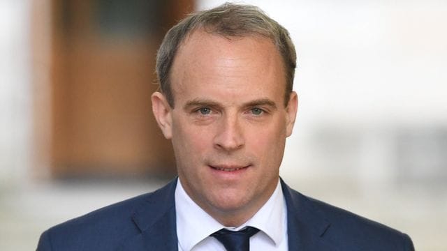 Dominic Raab, britischer Außenminister, kommt in der Londoner Downing Street 10 an. Dominic Raab, britischer Außenminister, kommt in der Londoner Downing Street 10 an.