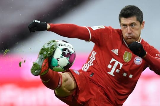 Bayern-Stürmer Robert Lewandowski hofft auf Treffer Nummer 41.