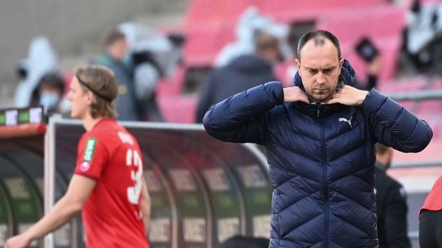 Holstein-Coach Ole Werner (Archivbild): Das Rückspiel der Relegation findet vor 2.350 Zuschauern statt.