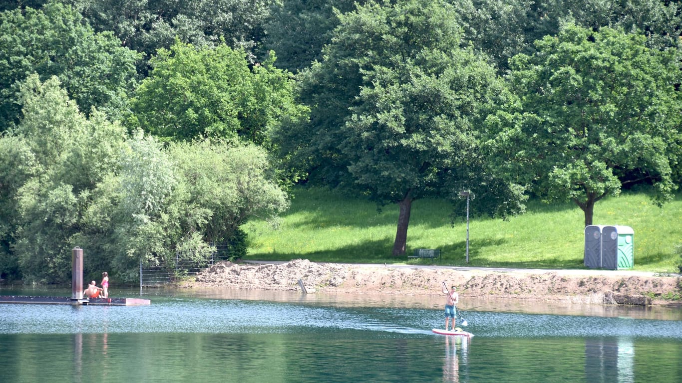 Der Fühlinger See: Hier kommt man in den Genuss ungestörten Wassersports.