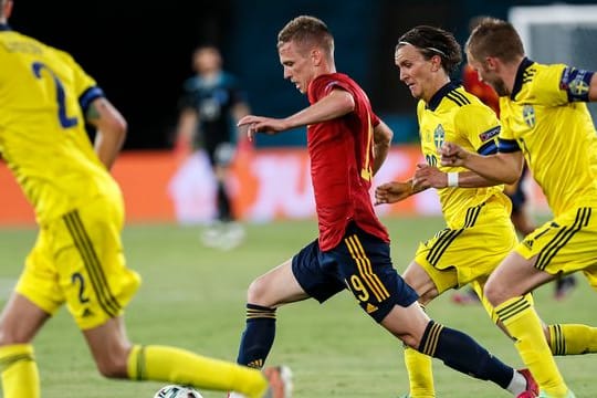 Leipzigs Dani Olmo (M.