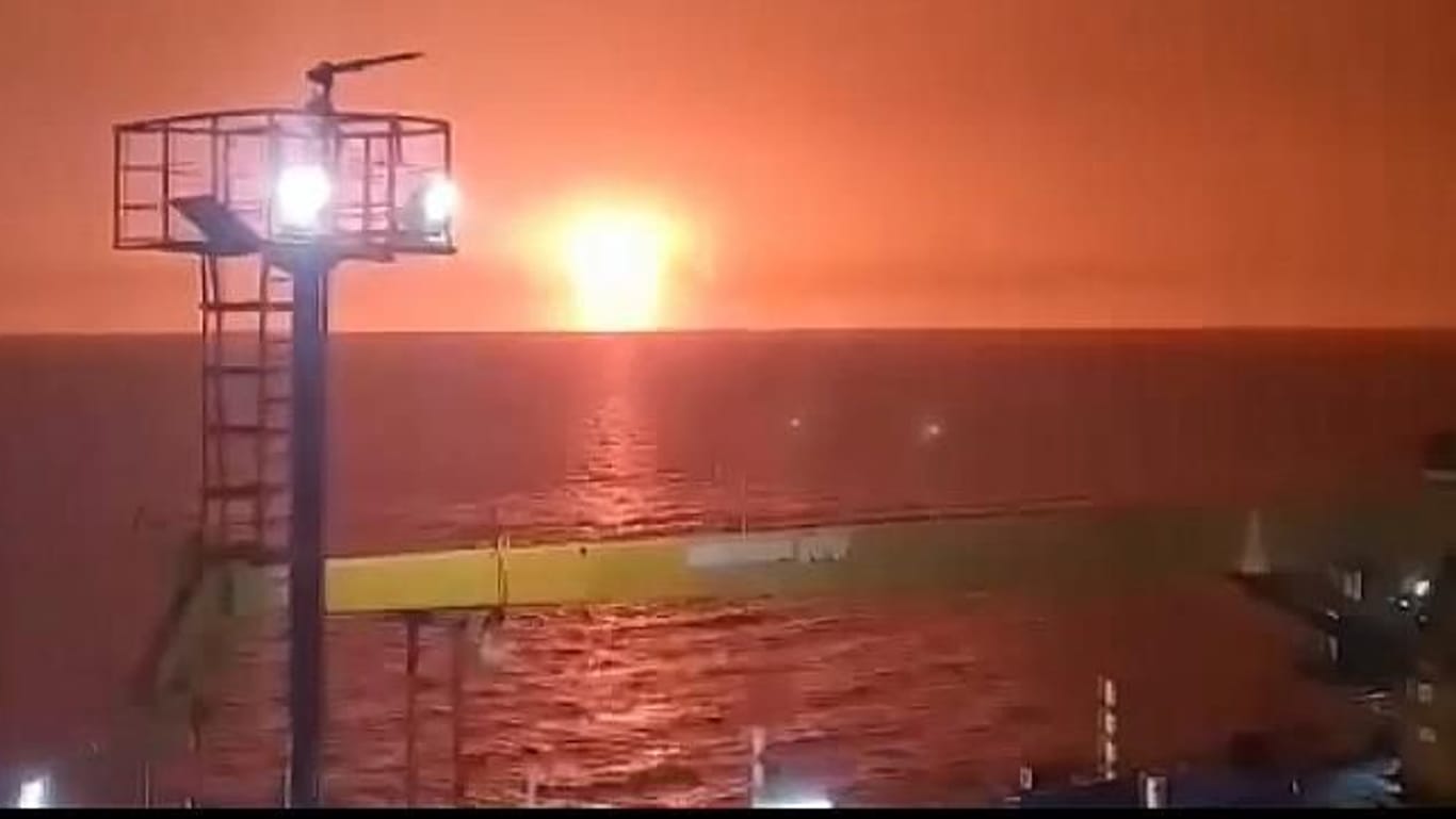 Nach Explosion: Video zeigt Schlammvulkan vor Aserbaidschan