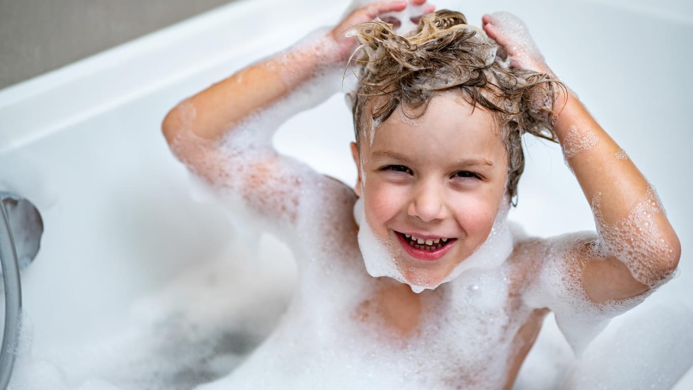 Spaß: Kinder lieben es, zu baden.