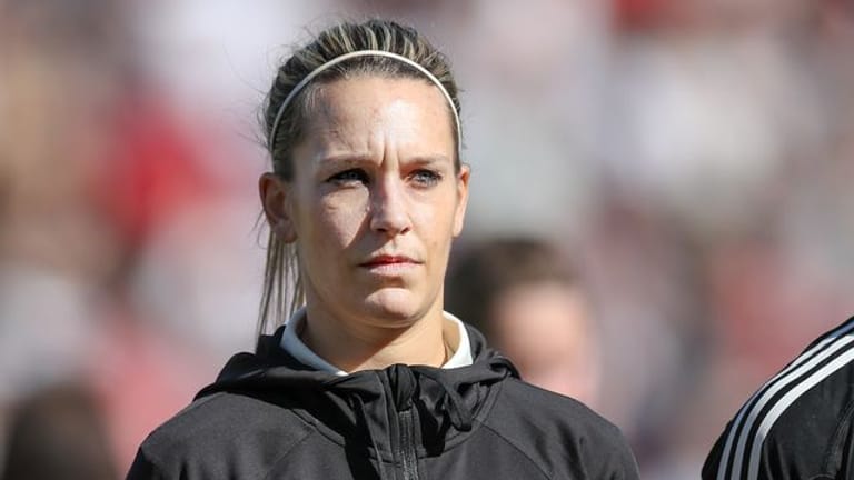 Lena Goeßling hatte nach der Saison keinen neuen Vertrag beim VfL Wolfsburg erhalten (Archivbild): Was sie nach ihrer Karriere machen will, verriet Goeßling noch nicht.