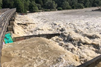 Stadt München verbietet Baden in der Isar