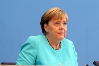 Angela Merkel: Die Kanzlerin stellt sich den Fragen der Journalisten in Berlin.