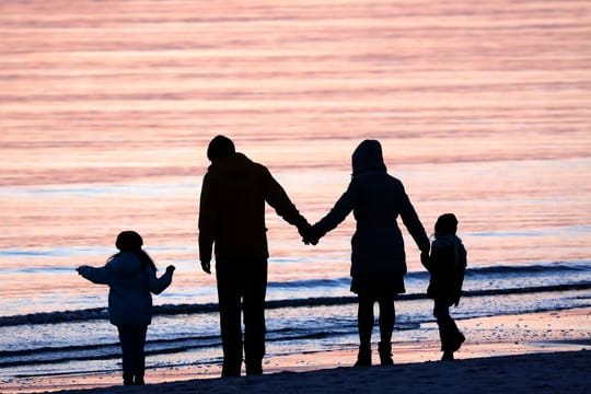 Familienwunsch (Symbolbild): Ehe und Familie sind auch heute noch das Ideal vieler junger Menschen.