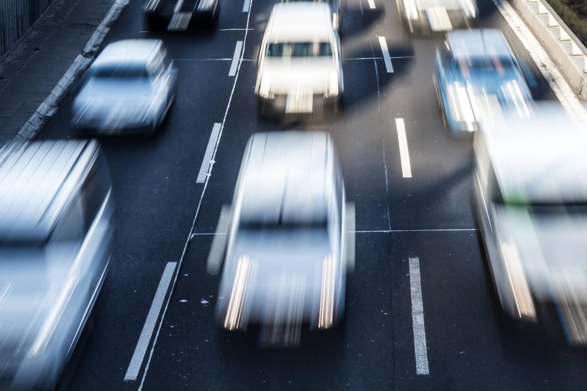 Rushhour: Die Liste der Städte, die Beschränkungen für Benziner und Diesel planen, wird länger.