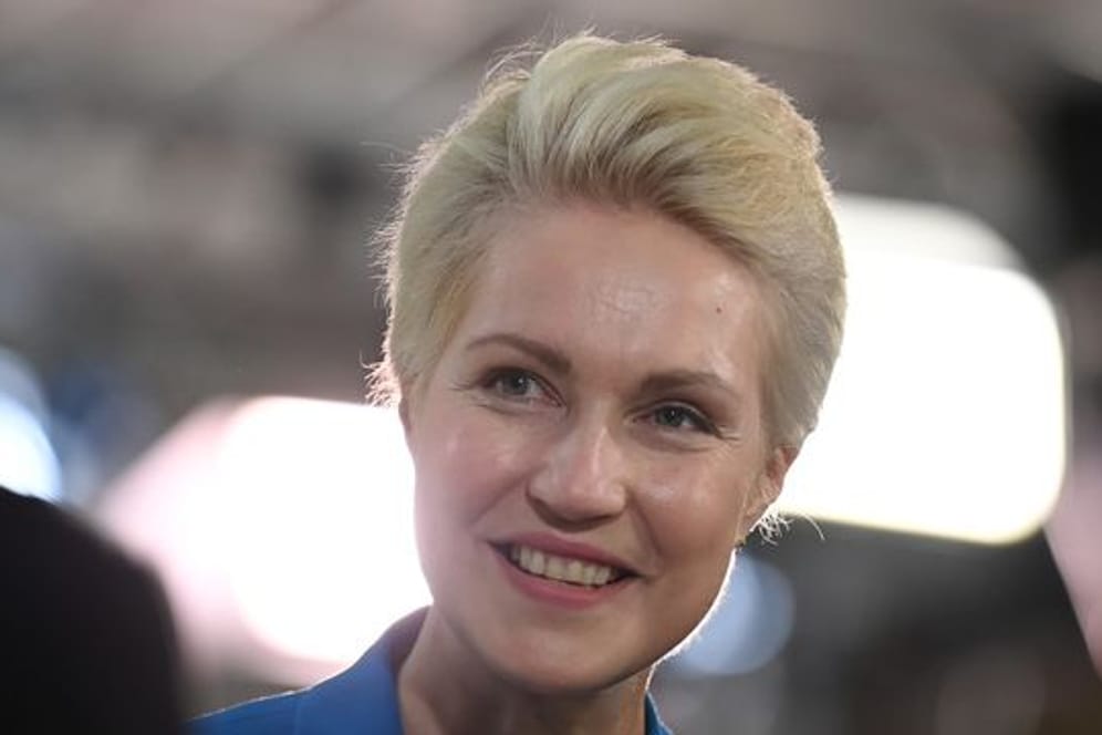SPD-Ministerpräsidentin Manuela Schwesig bleibt in Mecklenburg-Vorpommern im Amt.