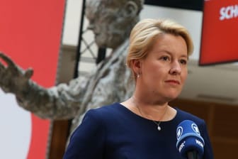 Die Spitzenkandidatin der Berliner SPD Franziska Giffey sucht ein Regierungsbündnis.