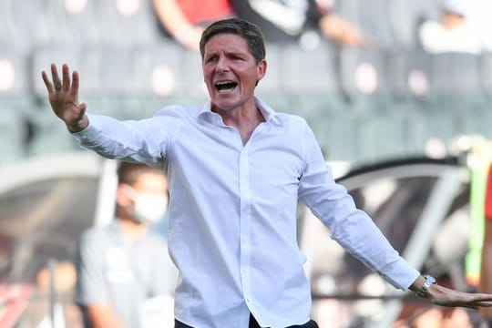 Frankfurts Cheftrainer Oliver Glasner wartet weiter auf einen Sieg.