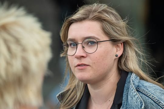 Anna Kassautzki von der SPD zieht für den Wahlkreis Vorpommern-Rügen - Vorpommern-Greifswald I in den Bundestag ein.