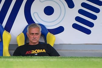 Trainiert derzeit die Mannschaft des AS Rom: Jose Mourinho.
