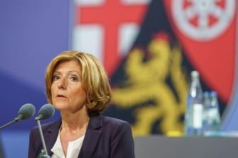 Die rheinland-pfälzische Ministerpräsidentin Malu Dreyer (SPD) regiert zusammen mit FDP und Grünen.