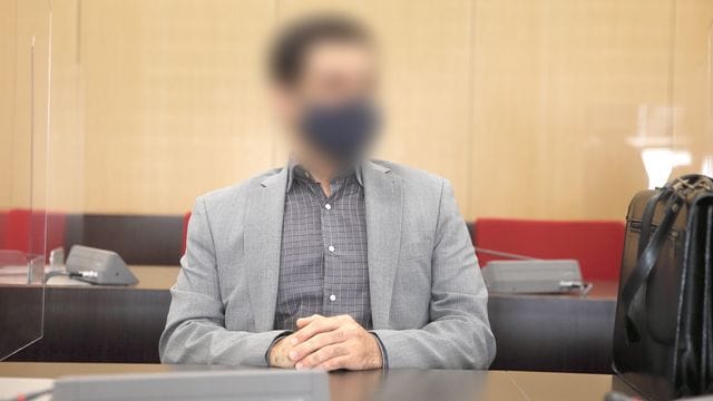 Der angeklagte Arzt beteuert seine Unschuld.